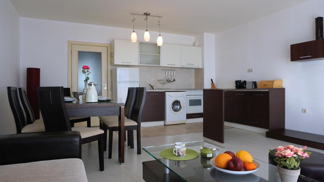 Апартаменти Свети Георги - Saint George Apartments Kavarna Bagian luar foto