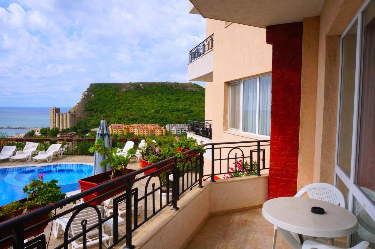Апартаменти Свети Георги - Saint George Apartments Kavarna Bagian luar foto