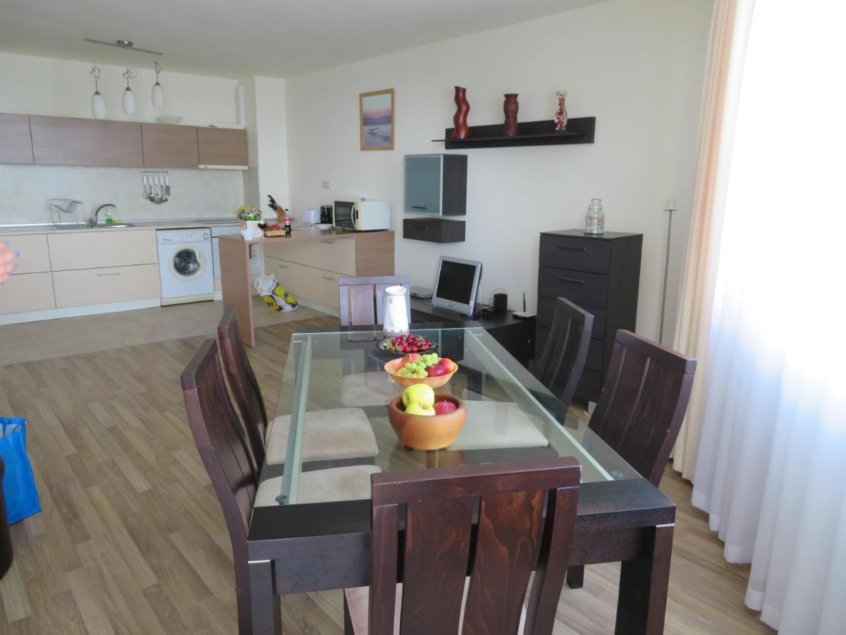 Апартаменти Свети Георги - Saint George Apartments Kavarna Bagian luar foto