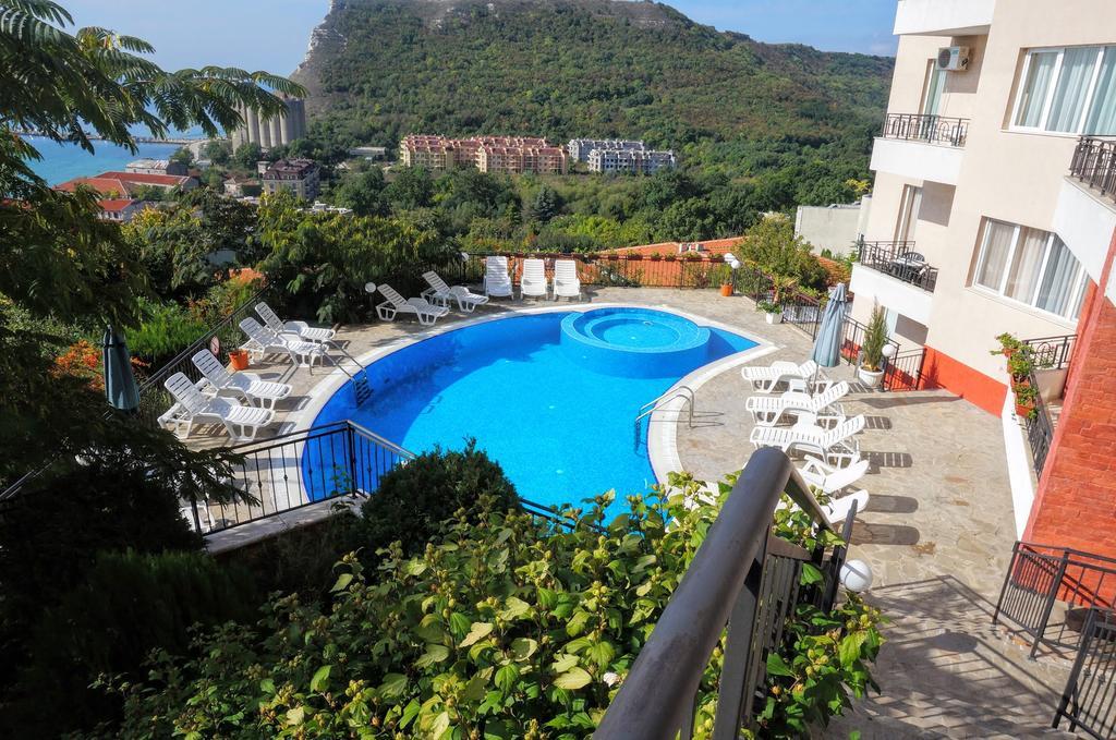 Апартаменти Свети Георги - Saint George Apartments Kavarna Bagian luar foto